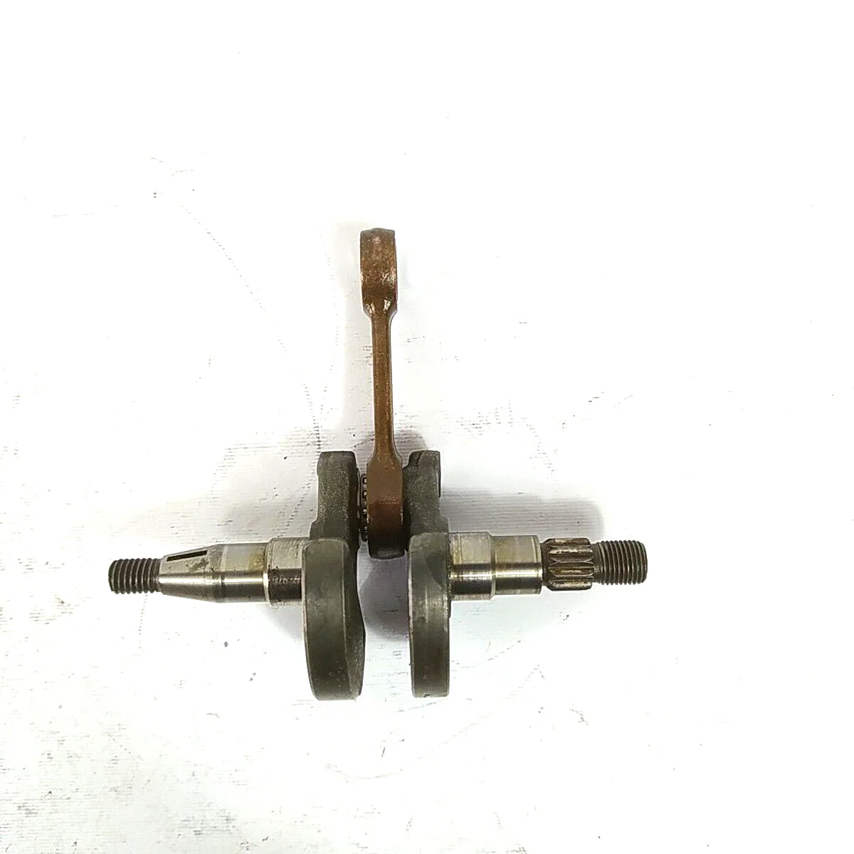 Ricambi usati per decespugliatore MCCULLOCH BP 38 AV ALBERO MOTORE ORIGINALE - immagine 2